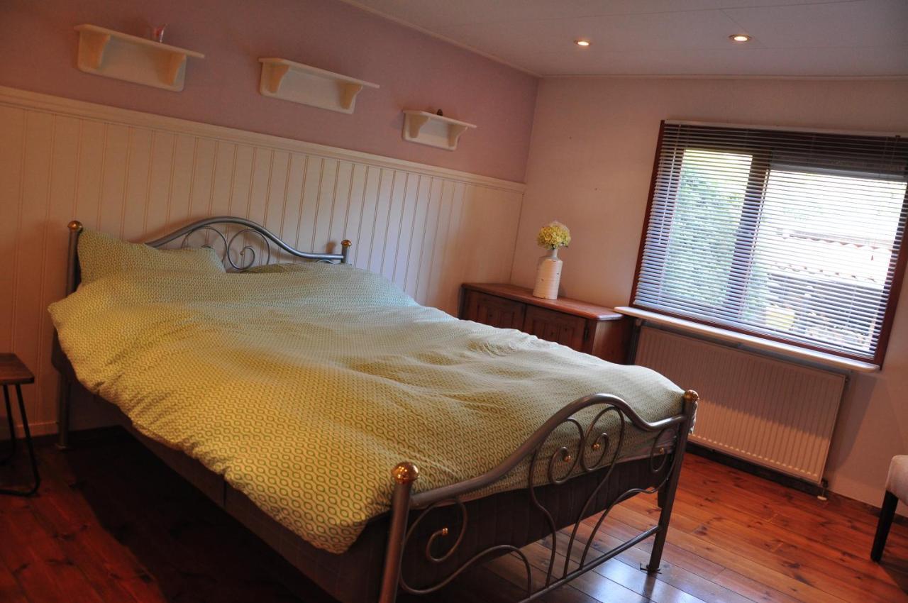 Sfeervol, Ruim En Luxe Chalet In Bosrijke Omgeving Villa Diessen Dış mekan fotoğraf
